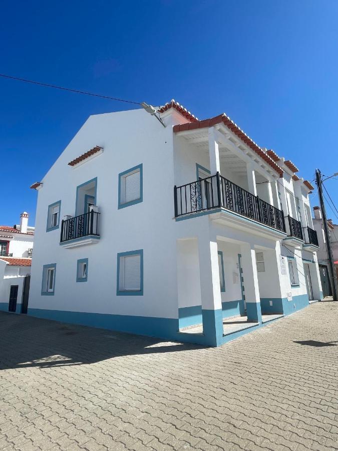 Hotel Alojamento Sudoeste Zambujeira do Mar Esterno foto