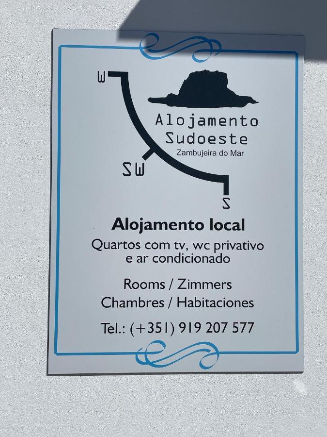 Hotel Alojamento Sudoeste Zambujeira do Mar Esterno foto